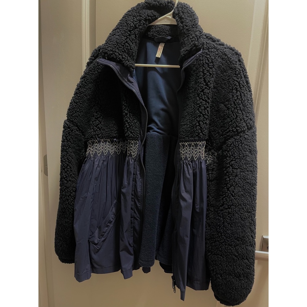 NWOT Free people movement ain’t she lovely jacket xs